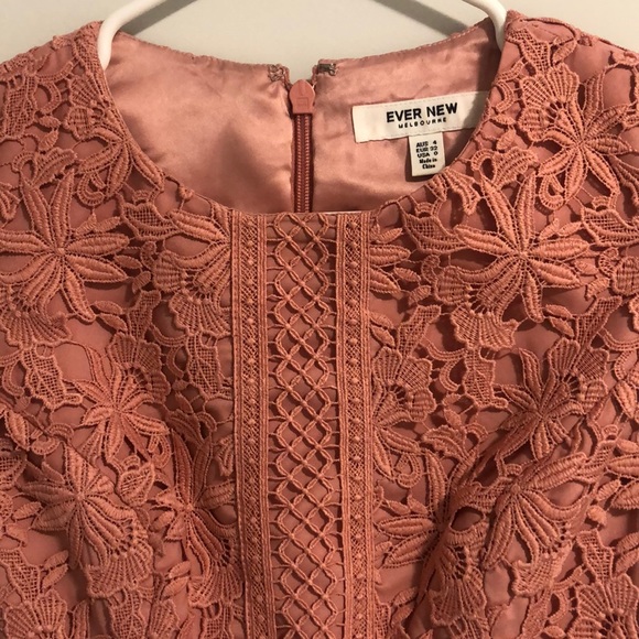 Evernew Lace Dress - Picture 3 of 3